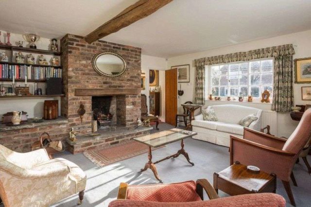  Image of 4 bedroom Detached house for sale in Main Street Sutton-on-the-Forest York YO61 at Main Street Sutton-On-The-Forest York, YO61 1DW
